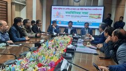 নীলফামারীতে গ‍্যাস ডিলার ও ব‍্যবসায়ীদের সাথে ডিসির মতবিনিময়