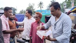 ভিডিওকাণ্ডে এমপি বহিষ্কারে সাতক্ষীরায় মিষ্টি বিতরণ, শাস্তি চান জামায়াত সমর্থকরাও