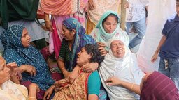 গাজীপুরে ৫ জনকে গলাকেটে হত্যা, গোপালগঞ্জে স্বজনদের আর্তনাদ