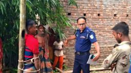 পাওনা টাকা না পেয়ে শ্বশুরকে গাছে বেঁধে নির্যাতন, জামাইসহ আটক ৩