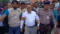 বরিশাল আইনজীবী সমিতির সভাপতি গ্রেফতার, উত্তপ্ত আদালত প্রাঙ্গন