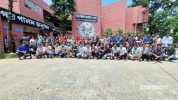 বাকৃবির পশুপালন ও ভেটেরিনারি অনুষদের শিক্ষার্থীদের ২৪ ঘণ্টার আল্টিমেটাম