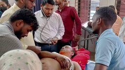 তিস্তা নদীতে অবৈধ পাথর উত্তোলন ঠেকাতে গিয়ে হামলা, চেয়ারম্যানসহ একাধিক আহত