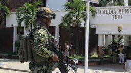 কলম্বিয়ায় দুই বিদ্রোহী গোষ্ঠীর রক্তক্ষয়ী সংঘর্ষে নিহত অন্তত ২৭