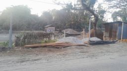 পঞ্চগড়ের তেঁতুলিয়ায় সরকারি জমি দখল করে দোকানপাট নির্মাণের চেষ্টা