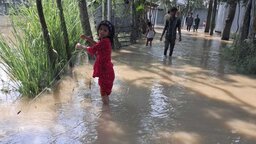 তিস্তার পানি বাড়ছে, লালমনিরহাটে বন্যার শঙ্কা