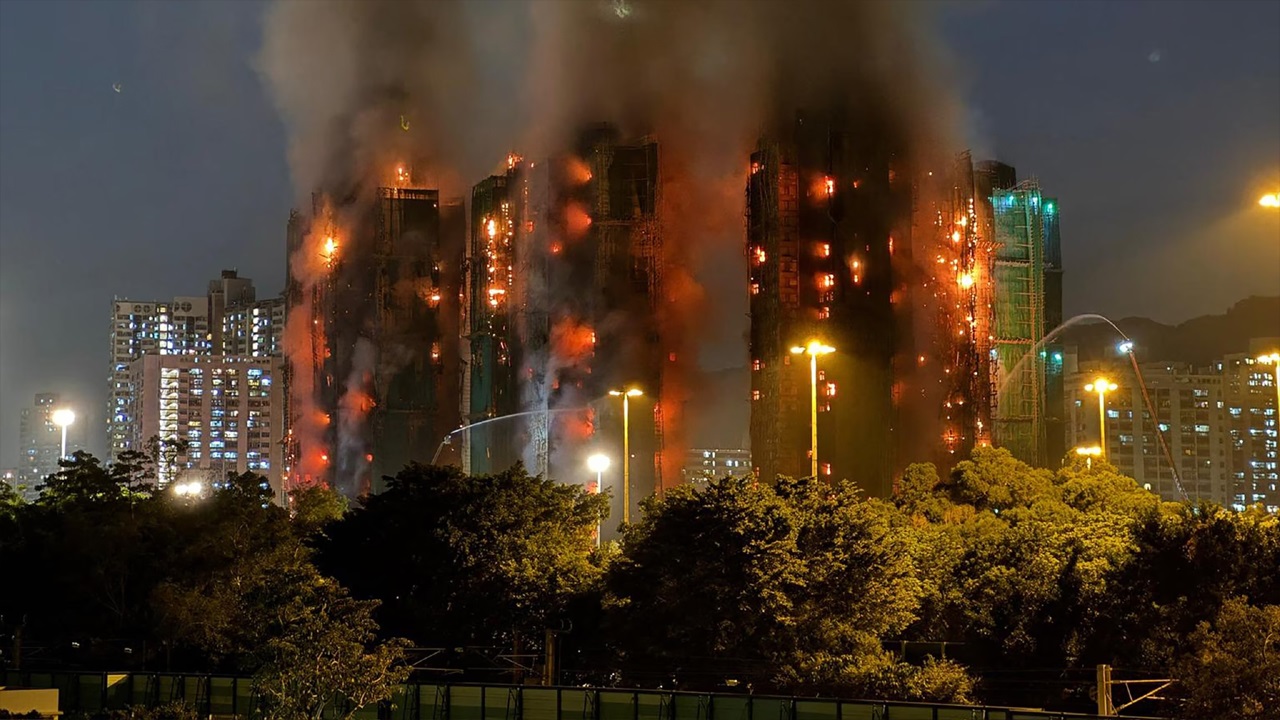 হংকংয়ে অগ্নিকাণ্ডে নিহত বেড়ে ৫৫