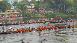 গোপালগঞ্জে বিজয় দশমীর নৌকা বাইচ