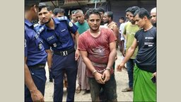 রাজাপুরে চাঁদা দাবির অভিযোগে যুবক আটক, মোটরসাইকেল জব্দ