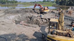 কোটালীপাড়ায় টেন্ডার ছাড়াই স্লুইচ গেট ভেঙ্গে নেওয়ার অভিযোগ