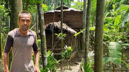 ব্যর্থ প্রেমের কষ্টে ১৫ বছর জঙ্গলে একাকী জীবন, নিজের হাতে গড়েছেন ছোট্ট এক রাজ্য