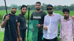 বৃক্ষ রোপন করে আলোচিত শিবচরের কতিপয় যুবক