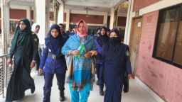 স্বামী হত্যার দায়ে স্ত্রীকে মৃত্যুদণ্ড, ৫০ হাজার টাকা জরিমানা