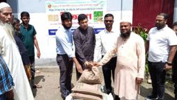 সরকারি সহায়তায় খুশি লালমোহনের প্রান্তিক কৃষকরা