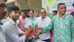 কবিরহাটে প্রাইম মিনিস্টার্স গোল্ডকাপ ফুটবল প্রতিযোগিতার ক্রীড়াসামগ্রী বিতরণ