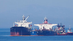 ইরানের সঙ্গে সংশ্লিষ্ট ৩টি তেল ট্যাংকার জব্দ করল ভারত