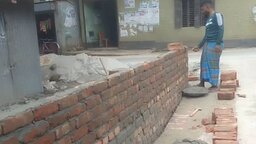 টুঙ্গিপাড়ায় খাস জমি দখল করে পাকা স্থাপনা নির্মাণের অভিযোগ, নীরব প্রশাসন