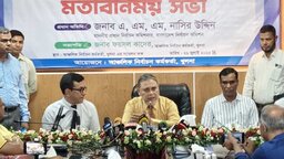 জাতীয় নির্বাচনে অস্ত্রের চেয়েও বড় হুমকি এআই : সিইসি
