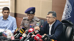 সারাদেশে চাঁদাবাজ ও অস্ত্রধারীদের বিরুদ্ধে সাঁড়াশি অভিযানের ঘোষণা স্বরাষ্ট্রমন্ত্রীর