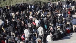 গ্রিসের উপকূলে ৫৩৯ অভিবাসী উদ্ধার, ৪৩৭ জনই বাংলাদেশি