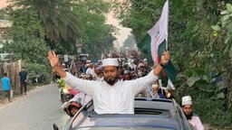 নড়াইলে জামায়াত প্রার্থী আতাউর রহমান বাচ্চুর সমর্থনে বিশাল মোটরসাইকেল শোভাযাত্রা