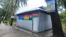 কলাপাড়ায় বিএনপির সাইনবোর্ড ব্যবহার করে খাস জমিতে ঘর নির্মান