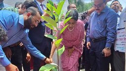 পরিবেশ রক্ষায় সাভারে একদিনে এক লাখ গাছ রোপণ