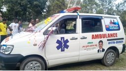 তেঁতুলিয়ায় বুড়াবুড়ি ইউনিয়নবাসীকে অ্যাম্বুলেন্স প্রদান করলেন চেয়ারম্যান পদপ্রার্থী বাচ্চু