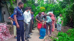সাতক্ষীরায় ভোক্তা অধিকারের অভিযান, দুধ ভান্ডারকে ১ লাখ টাকা জরিমানা
