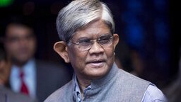 দেশের আপৎকালীন সময়ের জন্য পর্যাপ্ত ডলার রিজার্ভে নেই : অর্থ উপদেষ্টা