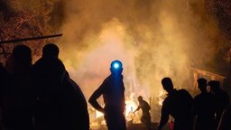 বিলাইছড়িতে মধ্যরাতে ভয়াবহ অগ্নিকাণ্ড, ৩টি বসতঘর পুড়ে ছাই