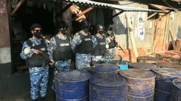 হাতিয়ায় ৩ হাজার লিটার অবৈধ ডিজেল জব্দ, দুই ব্যবসায়ীকে জরিমানা