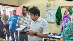 পাইকগাছায় ৬ ক্লিনিক ও ডায়াগনস্টিক সেন্টার সিলগালা