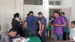 কুয়াকাটায় অতিরিক্ত মদ্যপানে পর্যটকের মৃত্যু