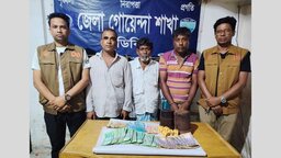 নোয়াখালীতে জুয়ার আসরে ডিবির হানা, নগদ টাকাসহ গ্রেপ্তার ৩