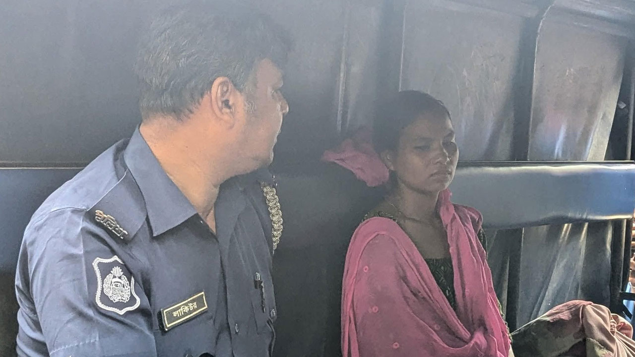 ৫ মাসের সন্তানের গলা কেটে লাশ বাবার হাতে তুলে দিলেন মা