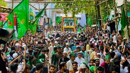 লাখো মানুষের অংশগ্রহণে চট্টগ্রামে জশনে জুলুস শুরু