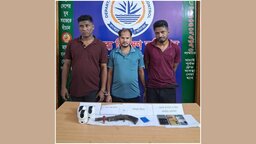 নোয়াখালীতে অটোরিকশার গ্যারেজে ইয়াবা ও আগ্নেয়াস্ত্র, গ্রেপ্তার ৩