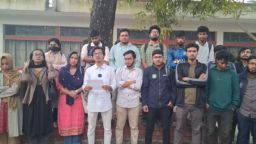 আগামী সপ্তাহের মধ্যেই কম্বাইন্ড ডিগ্রির কোর্স কারিকুলাম প্রণয়নের দাবি বাকৃবি শিক্ষার্থীদের