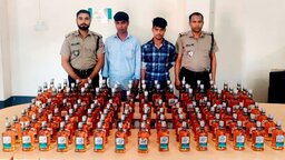 নেত্রকোণায় মাদক বিরোধী অভিযান : ১০৯ বোতল ভারতীয় মদসহ দুইজন আটক
