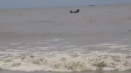 বঙ্গোপসাগরে ১৫ জেলেসহ মাছধরা ট্রলার ডুবি, উদ্ধার- ৯
