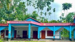 নির্বাচিত চেয়ারম্যান আতঙ্কে, ইউপি অফিসে তালা বিএনপি নেতার!