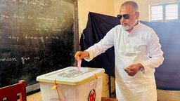 গোপালগঞ্জ-৩ আসনে ভোট দিলেন ধানের শীষের প্রার্থী এস এম জিলানী