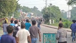 টুঙ্গিপাড়ায় তুচ্ছ ঘটনাকে কেন্দ্র করে দুই গ্রামবাসীর সংঘর্ষ, আহত ৫