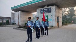 হেঁটে ১৫০ কিলোমিটার পথ ভ্রমণে যাত্রা করলো ৪ রোভার