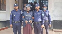 ‘অনৈতিক যৌনাচারে লিপ্ত হতে দেখলেই সানডে মানডে ক্লোজ করে দিতাম’