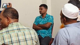 কুয়াকাটায় ঘুষের টাকাসহ হাতেনাতে ধরা পড়লেন শ্রম পরিদর্শক