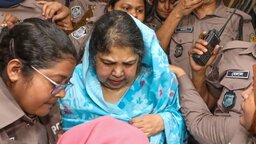 দুপুরে জামিন, বিকেলেই কারামুক্ত হলেন শিরীন শারমিন চৌধুরী