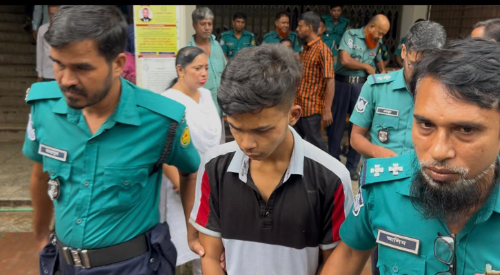 আদালত থেকে বিচারকের গাড়ির যন্ত্রাংশ চুরির সময় যুবক আটক
