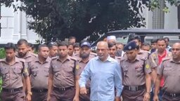 শাপলা চত্বরে গণহত্যা : কারাগারে নেওয়া হলো লতিফ সিদ্দিকীকে